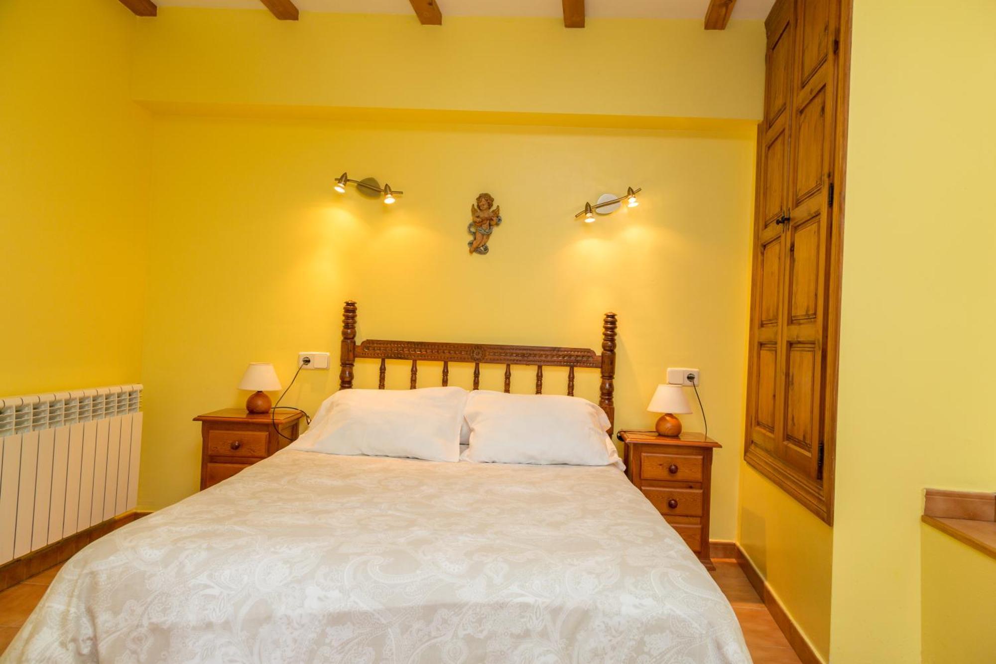 Viviendas Rurales Fuente Domingo Apartment *